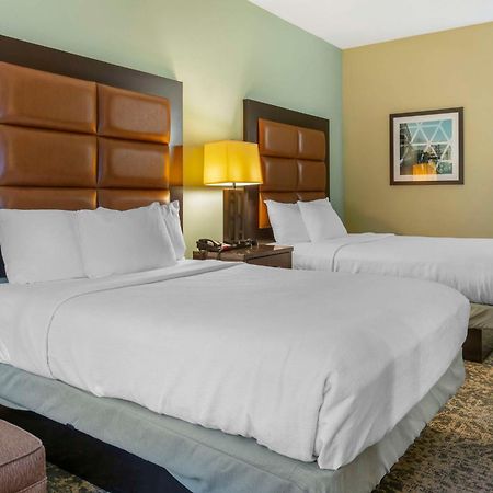 Spark By Hilton Wilmington Carolina Beach Rd Exterior photo