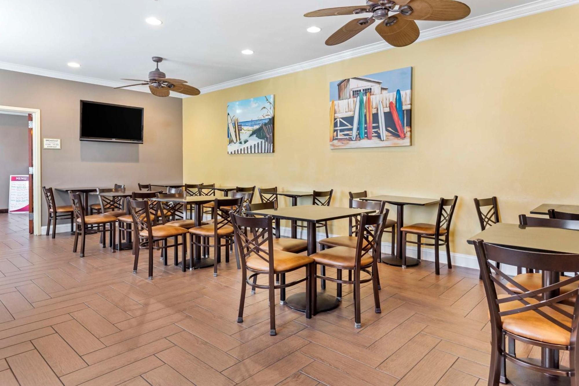 Spark By Hilton Wilmington Carolina Beach Rd Exterior photo