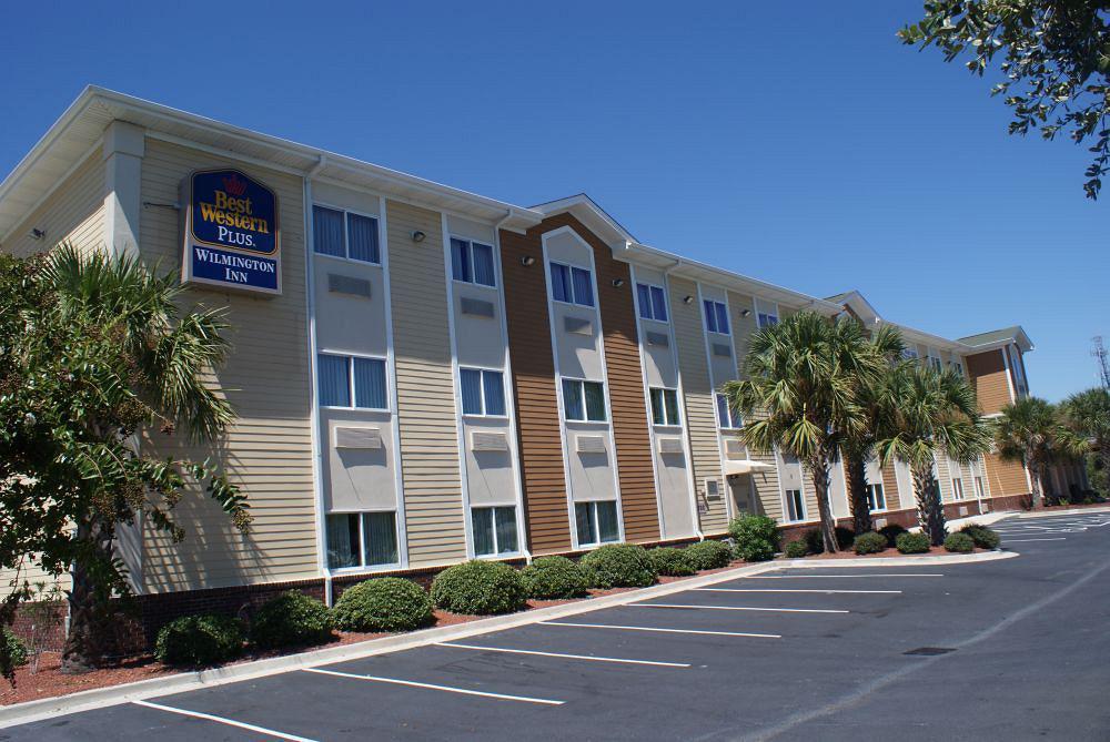 Best Western Plus Wilmington/Carolina Beach Hotel Exterior photo